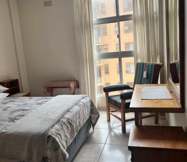 Amanzimtoti Apartment | Beach Bliss