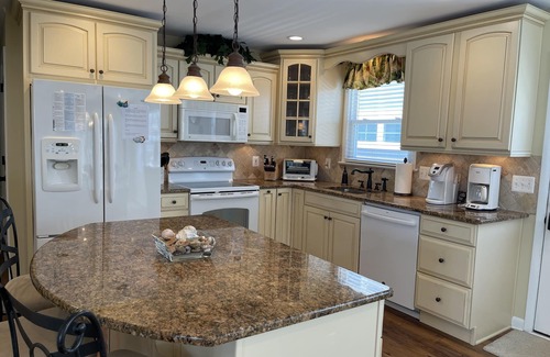 South End Condo | BEACH BLOCK- Ocean City NJ- Beautiful Decor- Beach Views Beach Tags - 4BD, 2BTH
