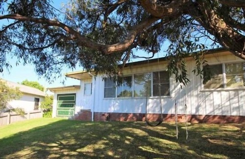 Tathra House | Beach Break Cottage - Budget Accommodation With Views