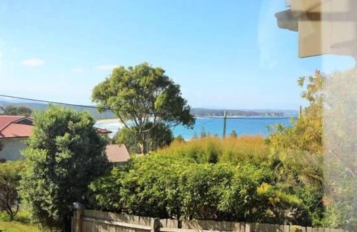 Tathra House | Beach Break Cottage - Budget Accommodation With Views