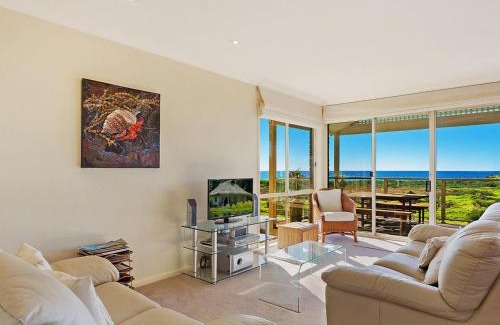 North Narooma Apartment | Beach Breakers Apartment Stunning Views