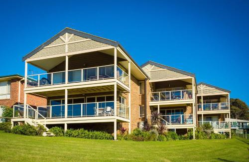 North Narooma Apartment | Beach Breakers Apartment Stunning Views