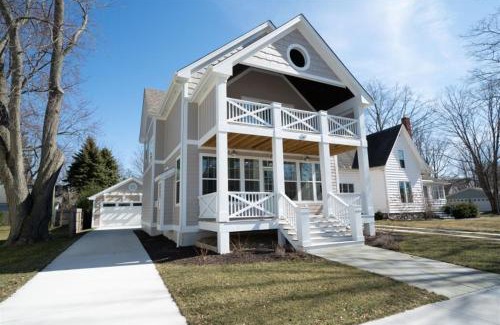 South Haven House | Beach Breeze - 5 bedroom home located just a block from the beach!