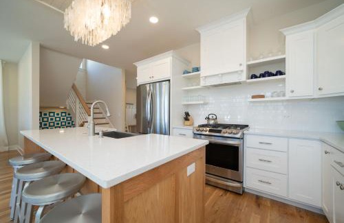 South Haven House | Beach Breeze - 5 bedroom home located just a block from the beach!
