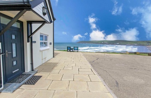 Croyde House | Beach Breeze Annex Croyde, with sea views