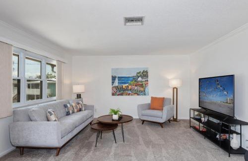 Mid Island House | Beach Bungalow 1 by Sun Palace Vacations