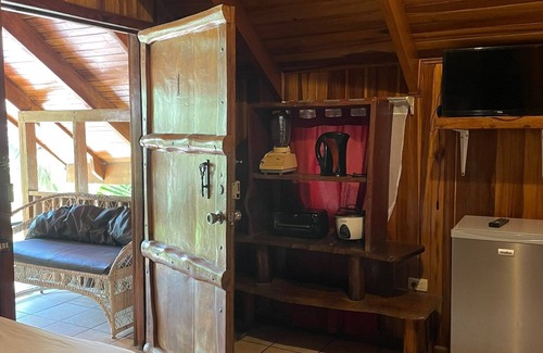 Carmen Cabin | Beach Cabinas