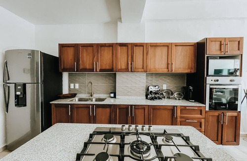 North Hotel Zone Apartment | BEACH CHIC CONDO IN HOTEL ZONE W/MAJOR AMENITIES