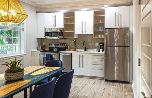 Siesta Key Condo | Beach Club Modern Condo C Bldg