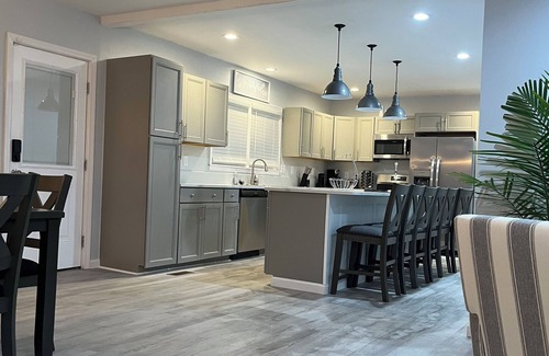 Sneads Ferry Cottage | Beach Coastal Bliss New 3-bedroom/2-baths sleeping 10 cottage by the beach!