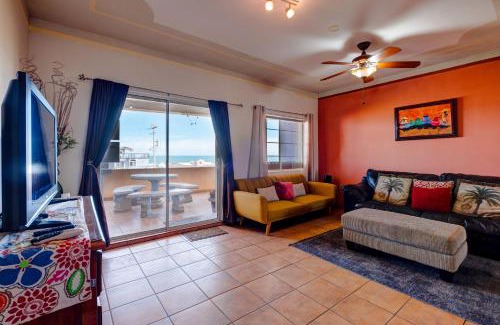 San Felipe House | BEACH CONDO 3-Sleeps 8- Pool- WiFi- AC- Security