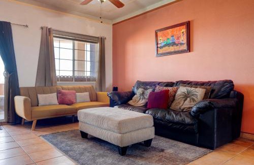 San Felipe House | BEACH CONDO 3-Sleeps 8- Pool- WiFi- AC- Security