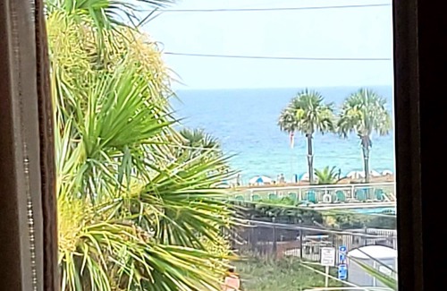 Ono Island Condo | Beach condo - King bed- pools,hot tub, big balcony w/Gulf views! Owner mamaged