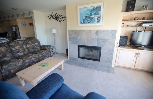Pajaro Dunes Condo | Beach Condo Shorebirds 175