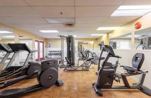 Central Okanagan Condo | Beach condo-sleeps 4