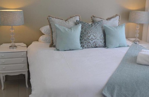 Humewood Apartment | Beach Condo