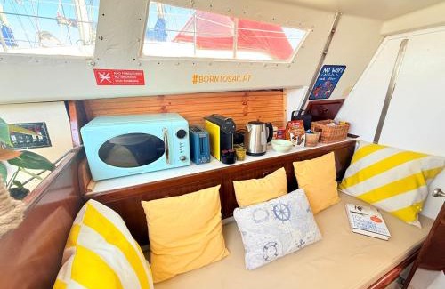 Oeiras Boat Rental | Beach Cosy Boat