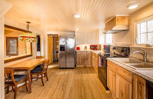 Lincolnville Hotel | Beach Cottage Inn
