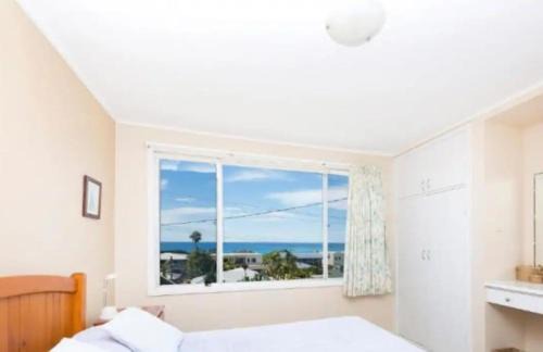Forster House | Beach Cottage - linen not included