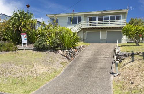 Forster House | Beach Cottage - linen not included
