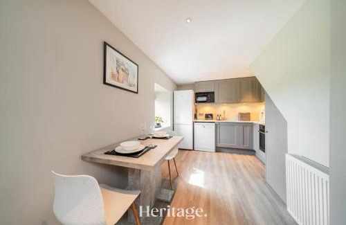 Lossiemouth Apartment | Beach Cottage, Pet & Family Friendly Stay in Moray