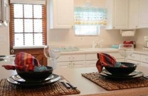 Sarasota Apartment | Beach Cottage with heated pool just off Siesta Key