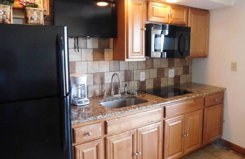 Windy Hill Condo | Beach Cove Resort #421 1 Bedroom Condo by Redawning