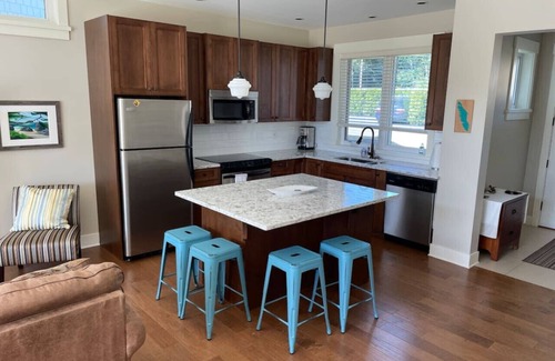 Regional District of Nanaimo House | Beach Days & Poolside Relaxing at Qualicum Landing