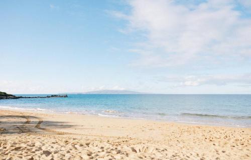 Kihei Apartment | Beach Escape Walk to Beach, Shops and Dining with Pool and Hot Tub