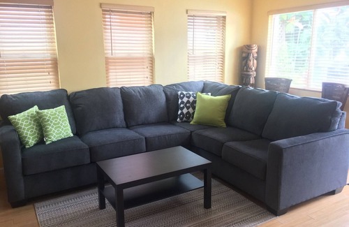 Mission Beach House | BEACH ESCAPE! WELL STOCKED! OUTDOOR DECKS!