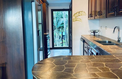Cerro Plano House | Beach front 3rd floor condo private pool south Jaco