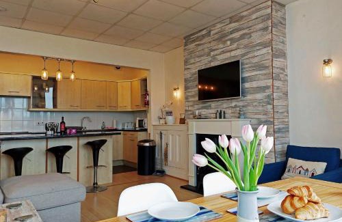 Tywyn House | Beach Front Apartment in Tywyn