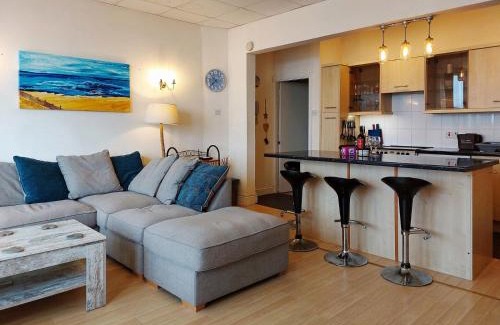 Tywyn House | Beach Front Apartment in Tywyn
