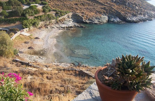 Pisses Apartment | Beach Front Apartment - Secluded Private Area but not far from Athens!