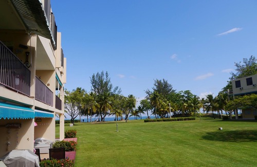 Zarzal Apartment | Beach Front Condo Unit-Ready for Rental Season Remodeled in 2022