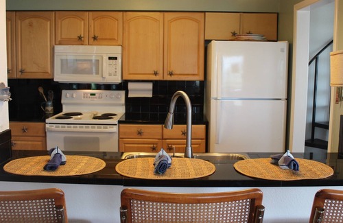 Matagorda Condo | BEACH FRONT Condo with pool access - Matagorda Dunes #42