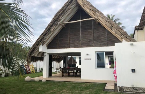 Acajutla House | Beach Front - Costa Azul - Rancho Los 4 Chufles