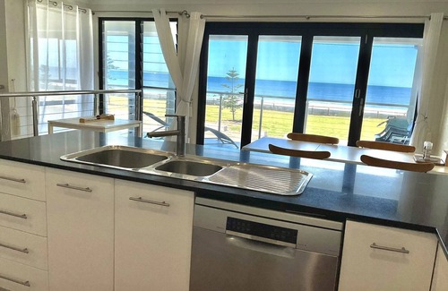 Kooragang House | Beach Front Experience with Point Blank Ocean Views