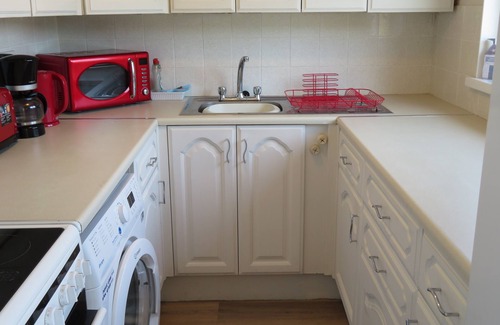 Plymouth Ski Chalet | Beach Front Family Cottage. Stunning location Quiet, Close to Devon attractions.