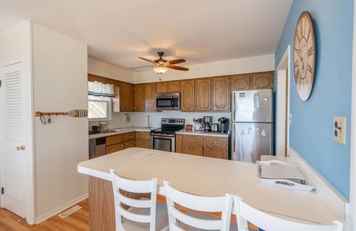 Dennisville House | Beach Front Getaway- Unbeatable Location!