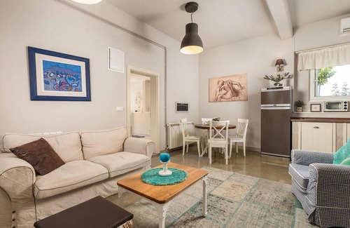 Klanfari House | Beach front home in Crikvenica