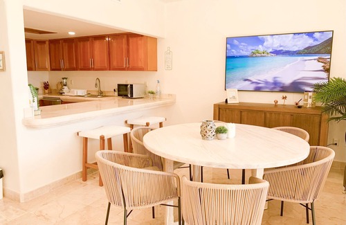 Puerto Aventuras Condo | Beach Front Luxury condo