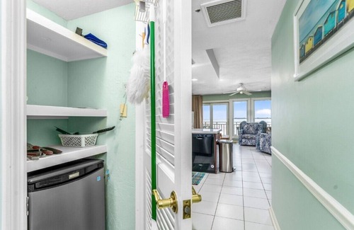 East End Condo | Beach front, pet friendly, community pool!
