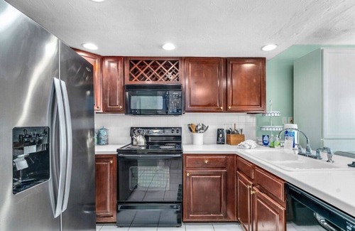 East End Condo | Beach front, pet friendly, community pool!