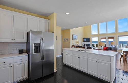 Beachwalk House | BEACH FRONT! Steps from the Beach - Fantastic Views