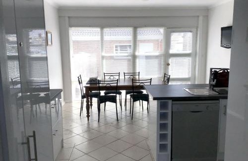 Victor Harbor House | Beach Front with Amazing Ocean Views