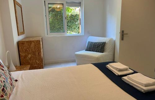 Carcavelos Apartment | Beach & Garden in Carcavelos