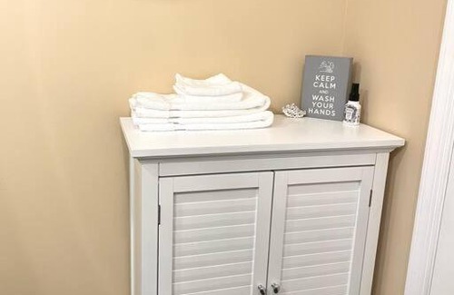 Rehoboth Beach House | Beach gem! Hot Tub/EV/2bd/3.7mi beach/.5mi outlets