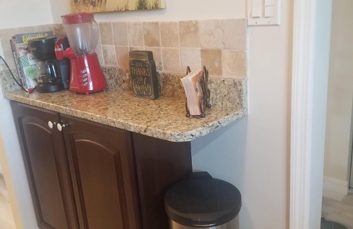 Central Naples Condo | Beach, Golf and So Much More!