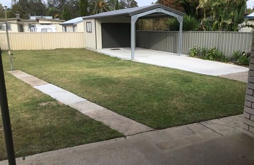 Batemans Bay House | Beach, golf, fishing, fun and pet friendly @ Batemans Bay!